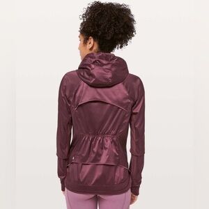 Lululemon Goal Crusher Jacket Redwood Hooded Running Jacket Coat Sz 12 Like New